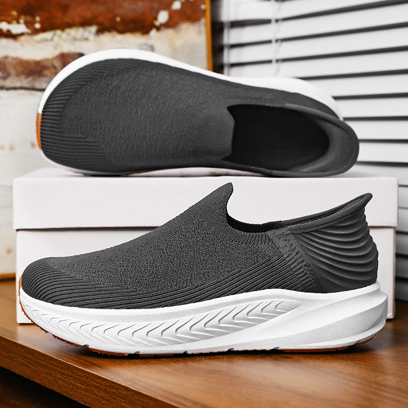 Wide Toe Box Running Sneakers - Sepatu Slip On Pria Tanpa Sol,