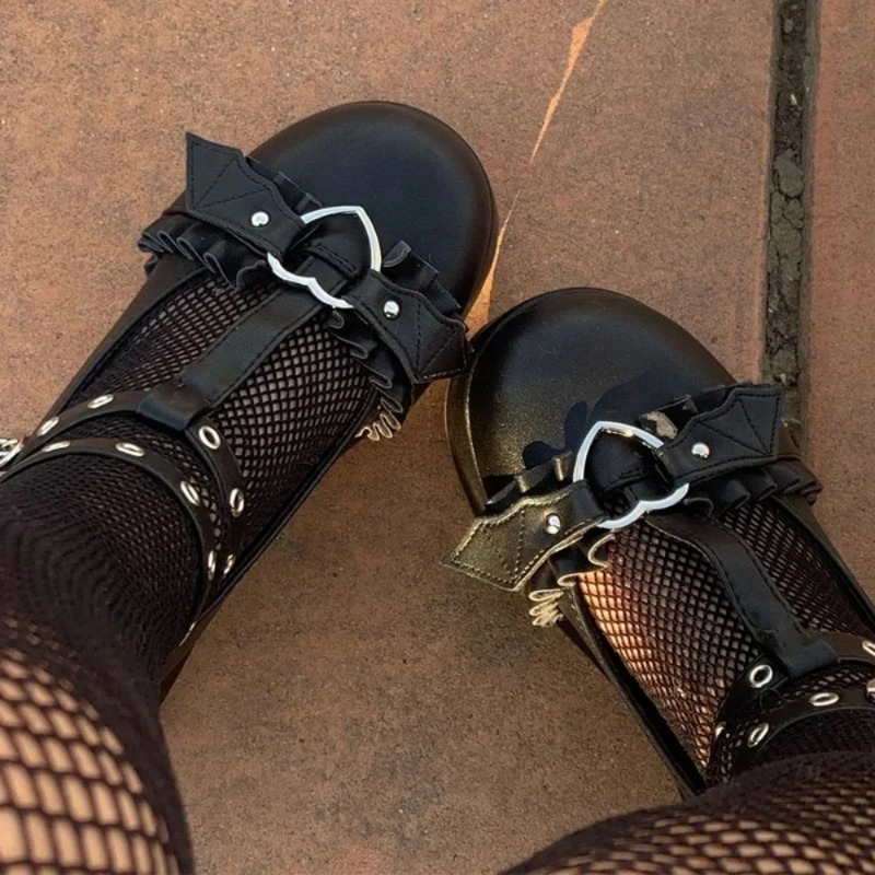 Sepatu Mary Janes Wedges Gespe - Boots ulasan dan harga