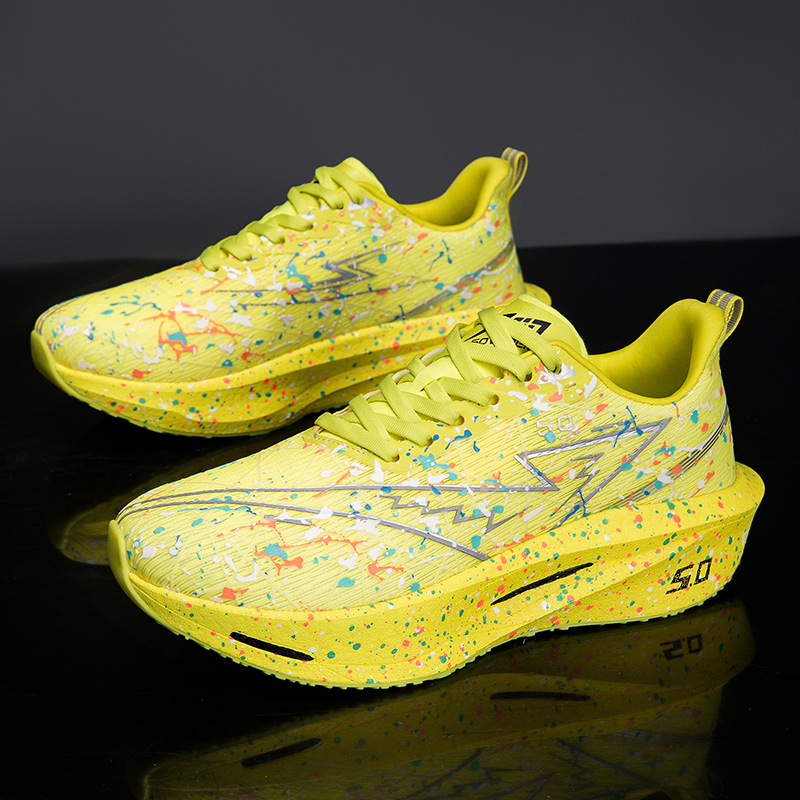 Sepatu Lari Maraton dengan Pel - Carbon Plate Marathon Racing Shoes ulasan dan harga