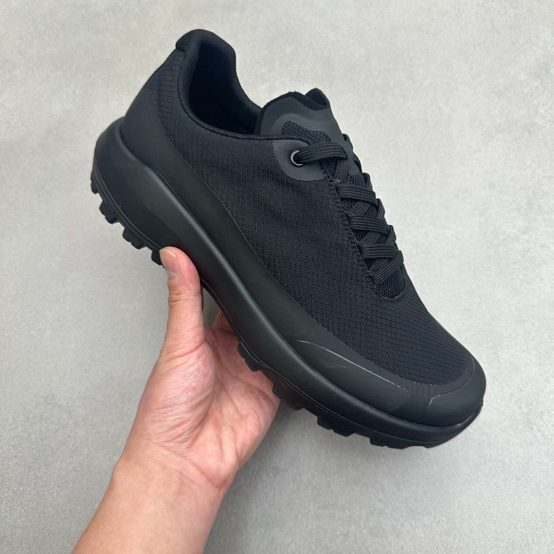 Sepatu Lari Profesional Pria A - Anti Slip Trail Running Sneakers ulasan dan harga
