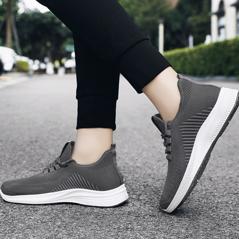Sepatu Atletik Pria Musim Pana - Breathable Mesh Athletic Shoes ulasan dan harga