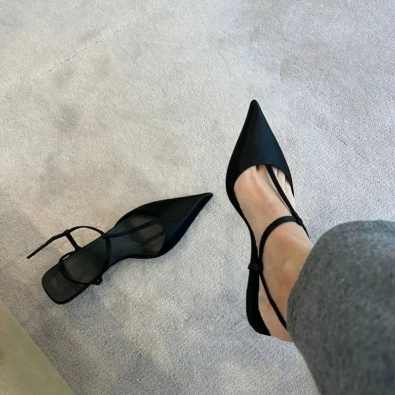 Sepatu untuk Wanita Sandal Wan - Sandals ulasan dan harga